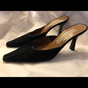 Donald Pliner 7 1/2 mule. Excellent condition.